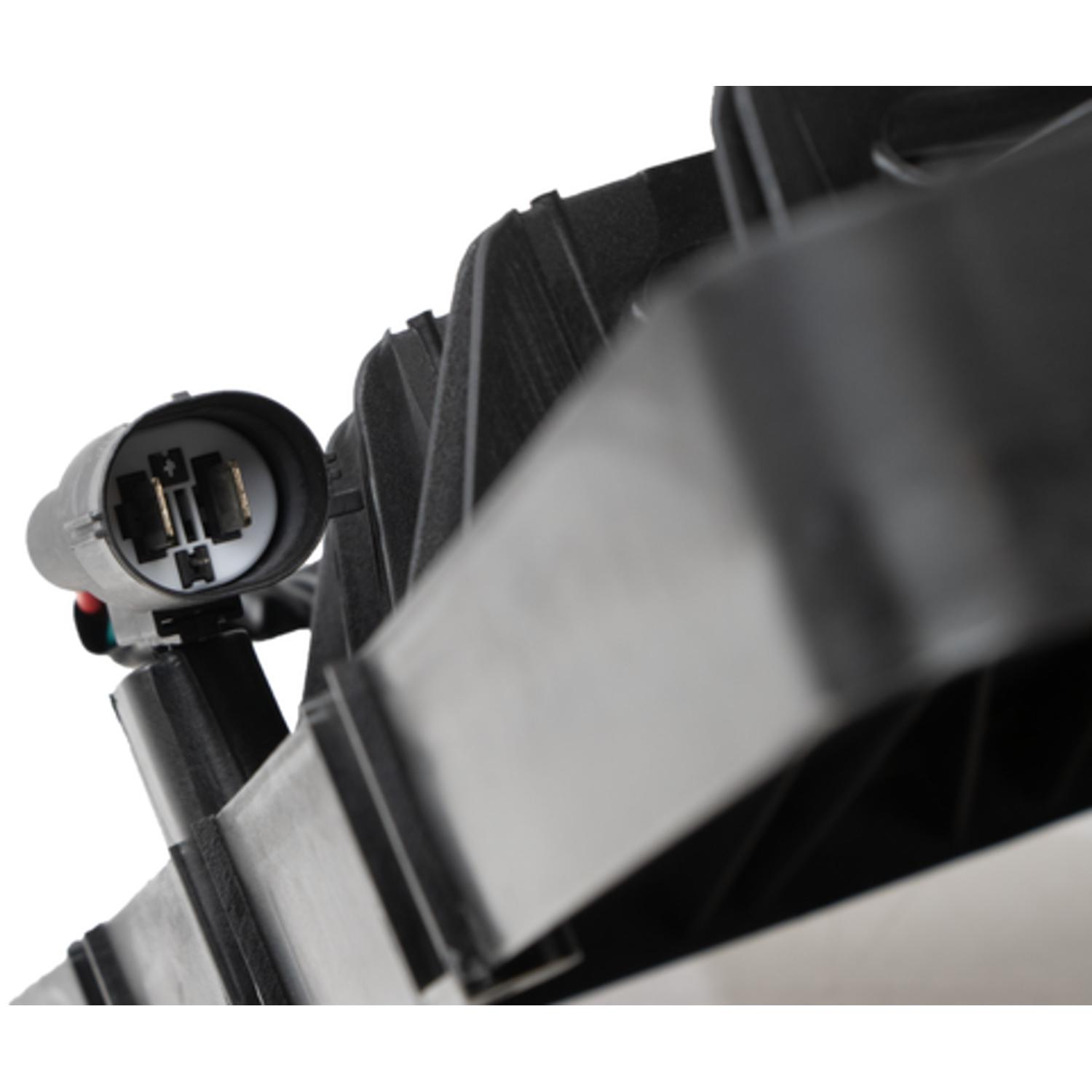 Four Seasons 75197 - Engine Cooling Fan Assembly Four Seasons 75197 Engine Cooling Fan Assembly product image 3 of 3