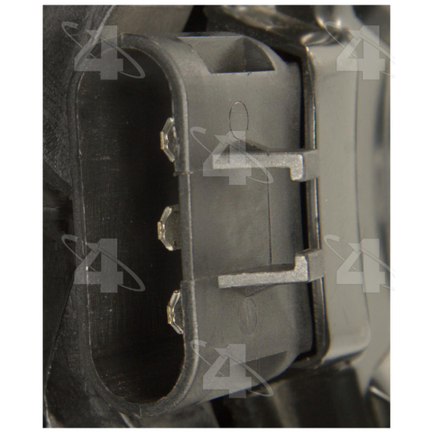 Four Seasons 75230 Engine Cooling Fan Assembly product image 3 of 3