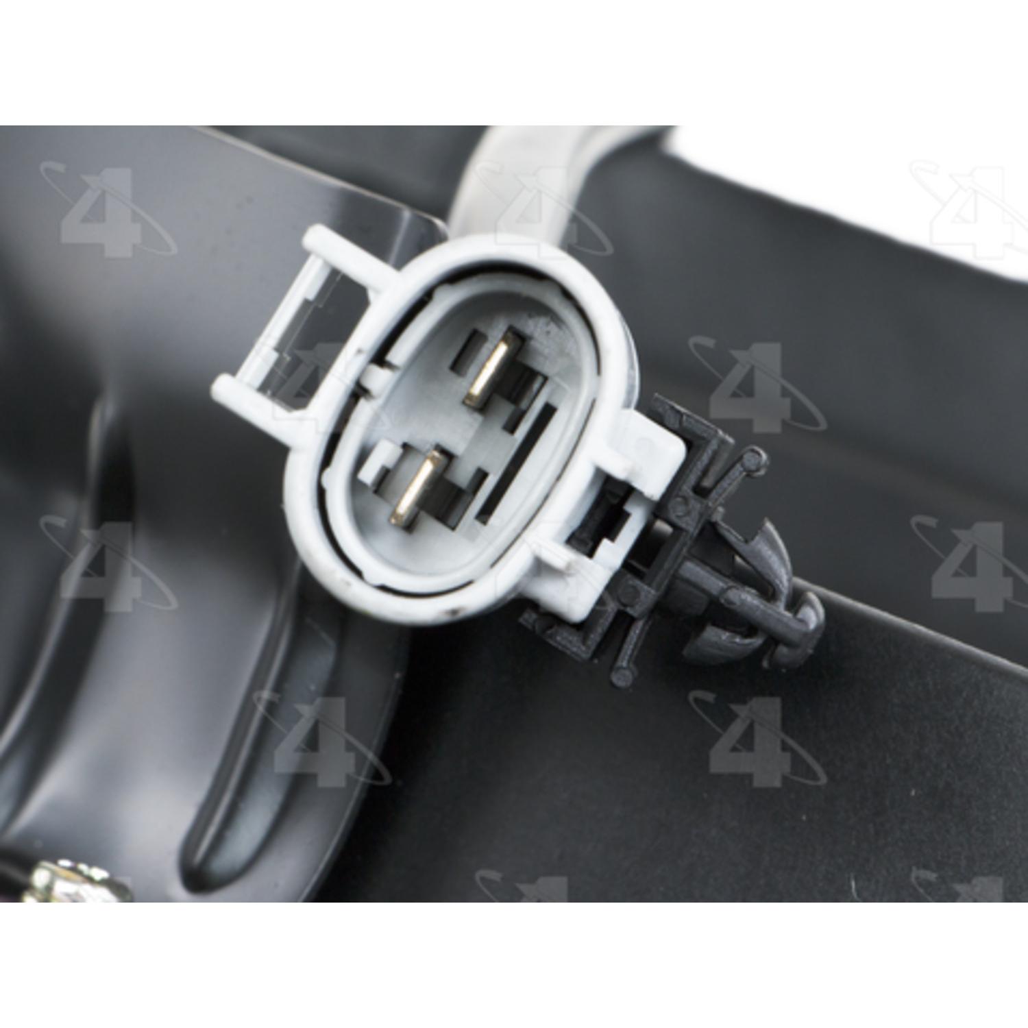 Four Seasons 75242 Engine Cooling Fan Assembly product image 3 of 4