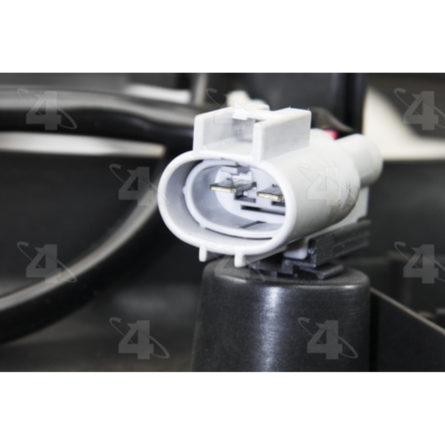 Four Seasons 76223 - Engine Cooling Fan Assembly Four Seasons 76223 Dual Radiator and Condenser Fan Assembly product image 4 of 5