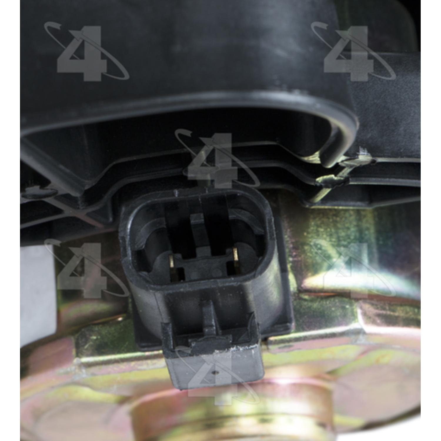 Four Seasons 76255 - Engine Cooling Fan Assembly Four Seasons 76255 Dual Radiator and Condenser Fan Assembly product image 3 of 4