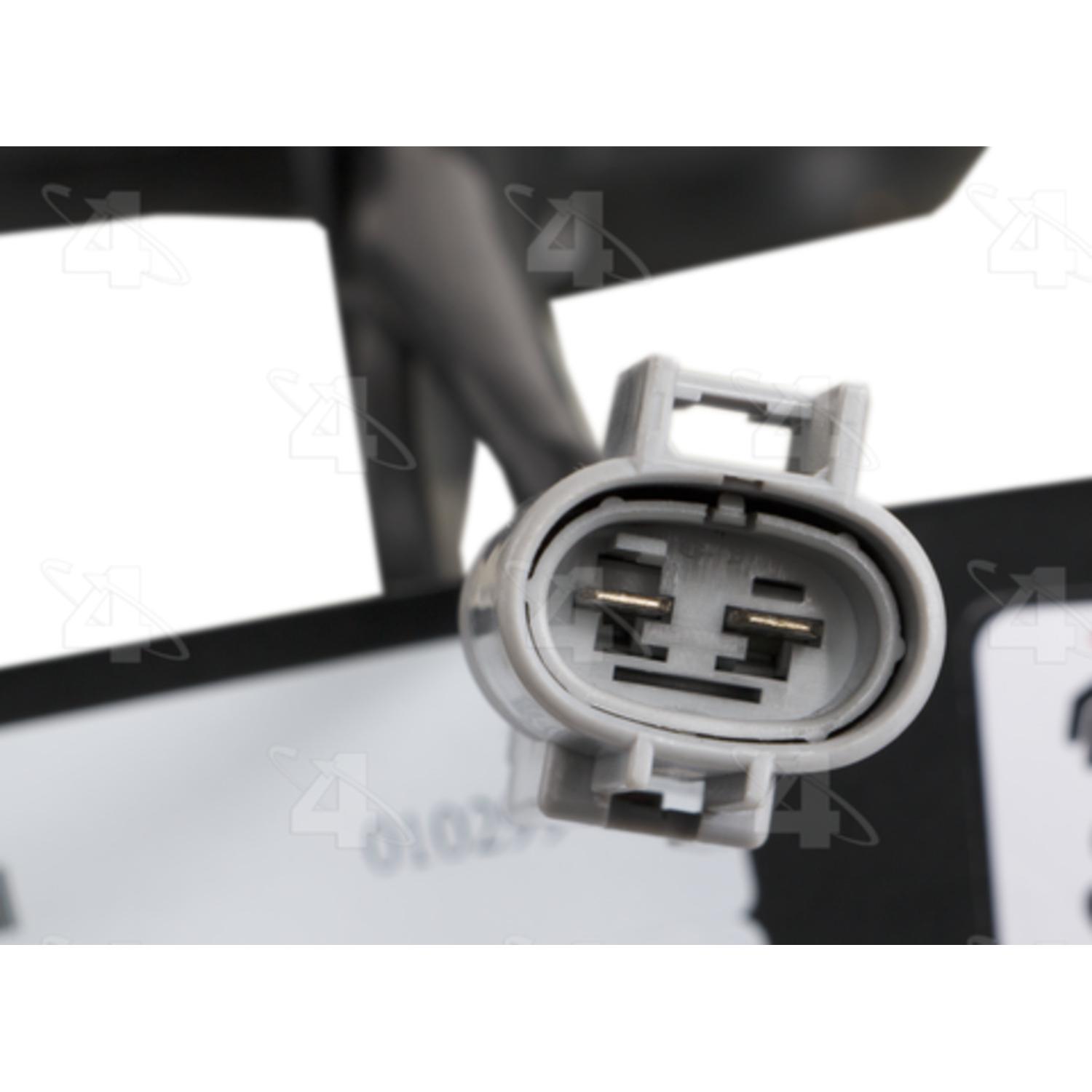 Four Seasons 76265 - Engine Cooling Fan Assembly Four Seasons 76265 Dual Radiator and Condenser Fan Assembly product image 3 of 5