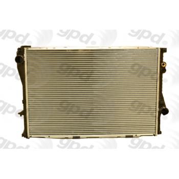 1994 BMW 750iL Radiator Global Parts Distributors 1401C image 1 of 1