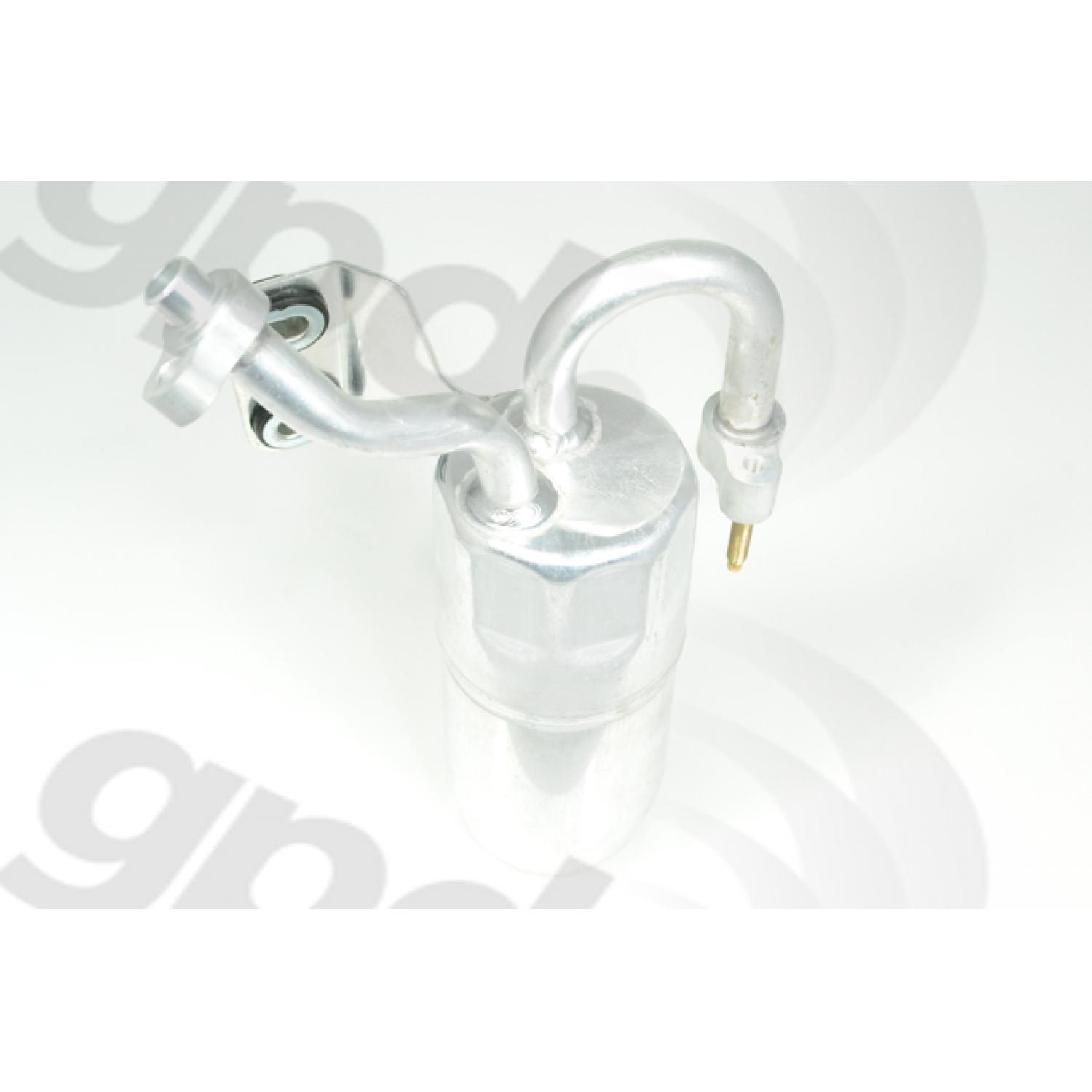 Global Parts Distributors 1411903 - A/C Receiver Drier Global Parts Distributors 1411903 A/C Receiver Drier product image 1 of 1