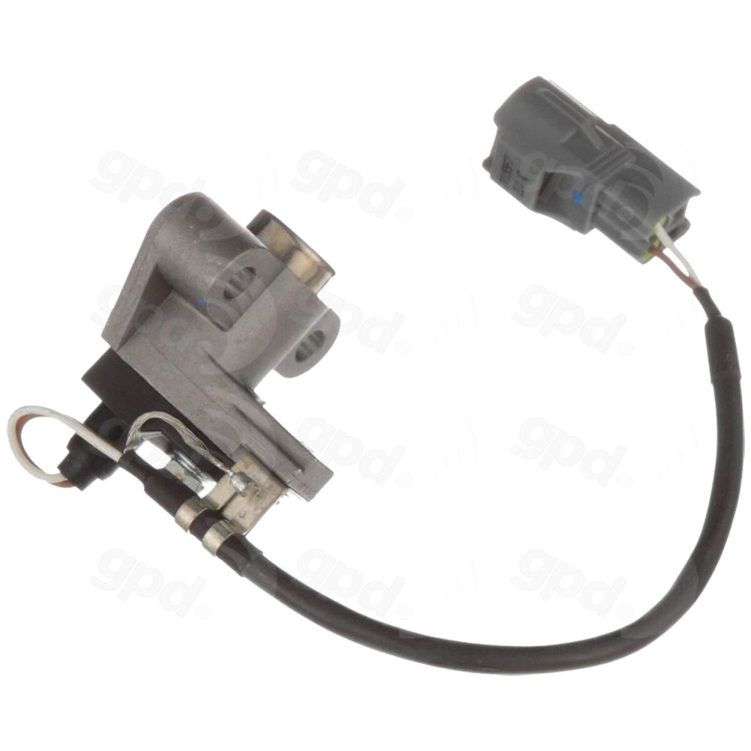 Global Parts Distributors 1812630 - Engine Camshaft Position Sensor Global Parts Distributors 1812630 Engine Camshaft Position Sensor product image 1 of 1