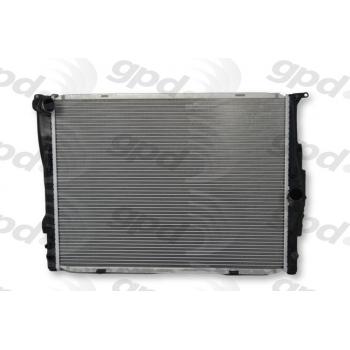 2013 BMW M3 Radiator Global Parts Distributors 2882C image 1 of 2