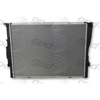 2013 BMW M3 Radiator Global Parts Distributors 2882C image 2 of 2
