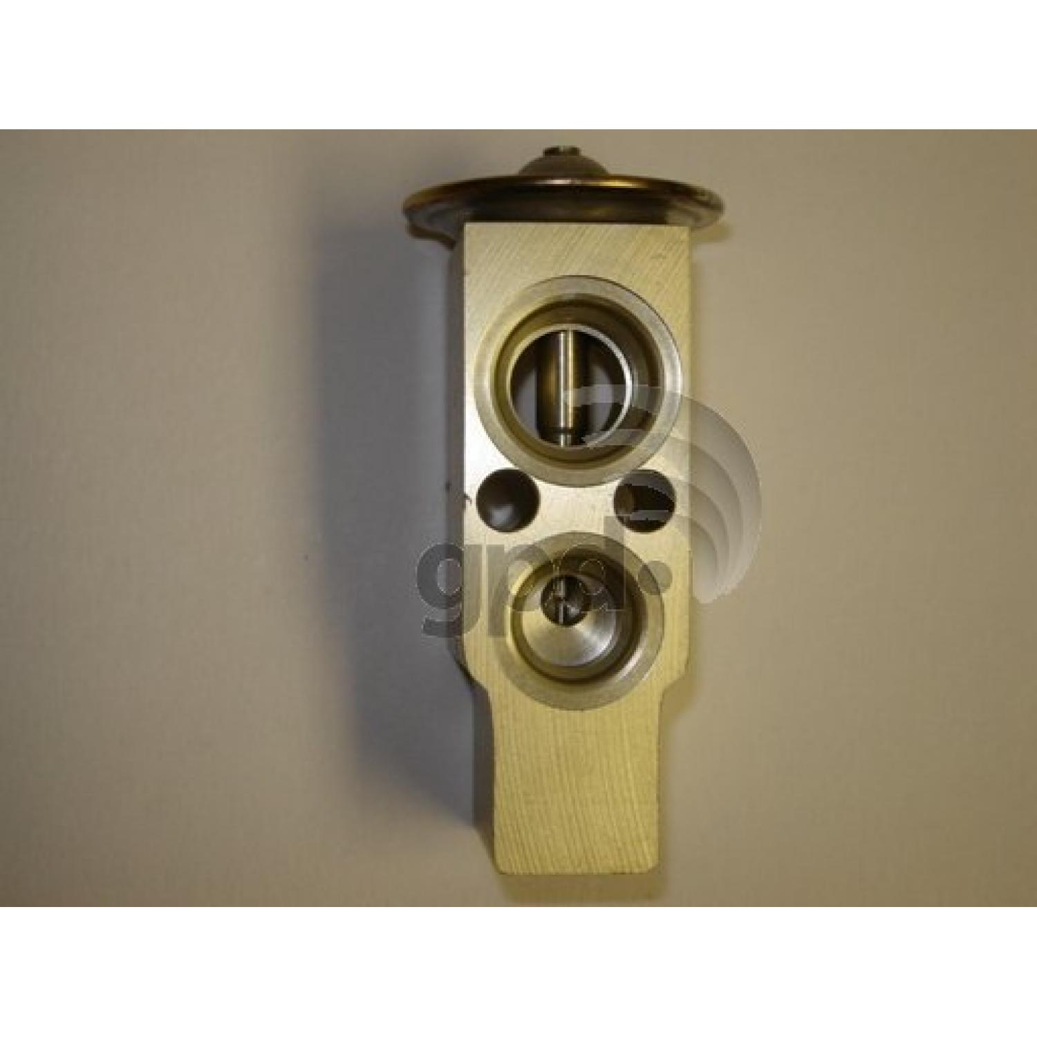 Global Parts Distributors 3411363 - A/C Expansion Valve Global Parts Distributors 3411363 A/C Expansion Valve product image 1 of 1