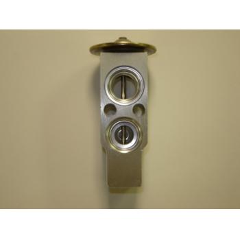 2000 Kia Sportage A/C Expansion Valve Global Parts Distributors 3411368 image 1 of 1