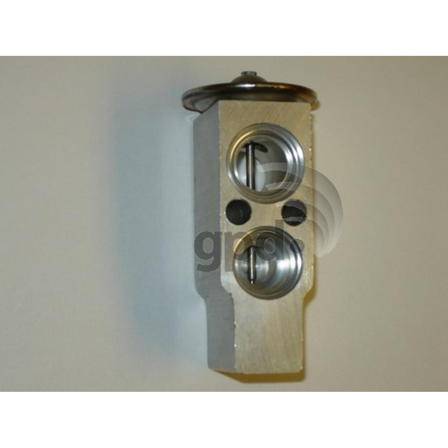 Global Parts Distributors 3411376 - A/C Expansion Valve Global Parts Distributors 3411376 A/C Expansion Valve product image 1 of 1