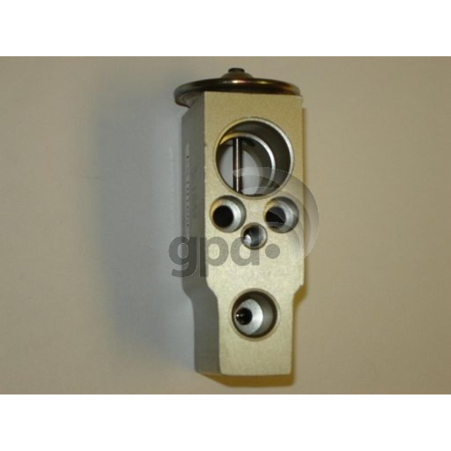 Global Parts Distributors 3411388 - A/C Expansion Valve Global Parts Distributors 3411388 A/C Expansion Valve product image 1 of 1