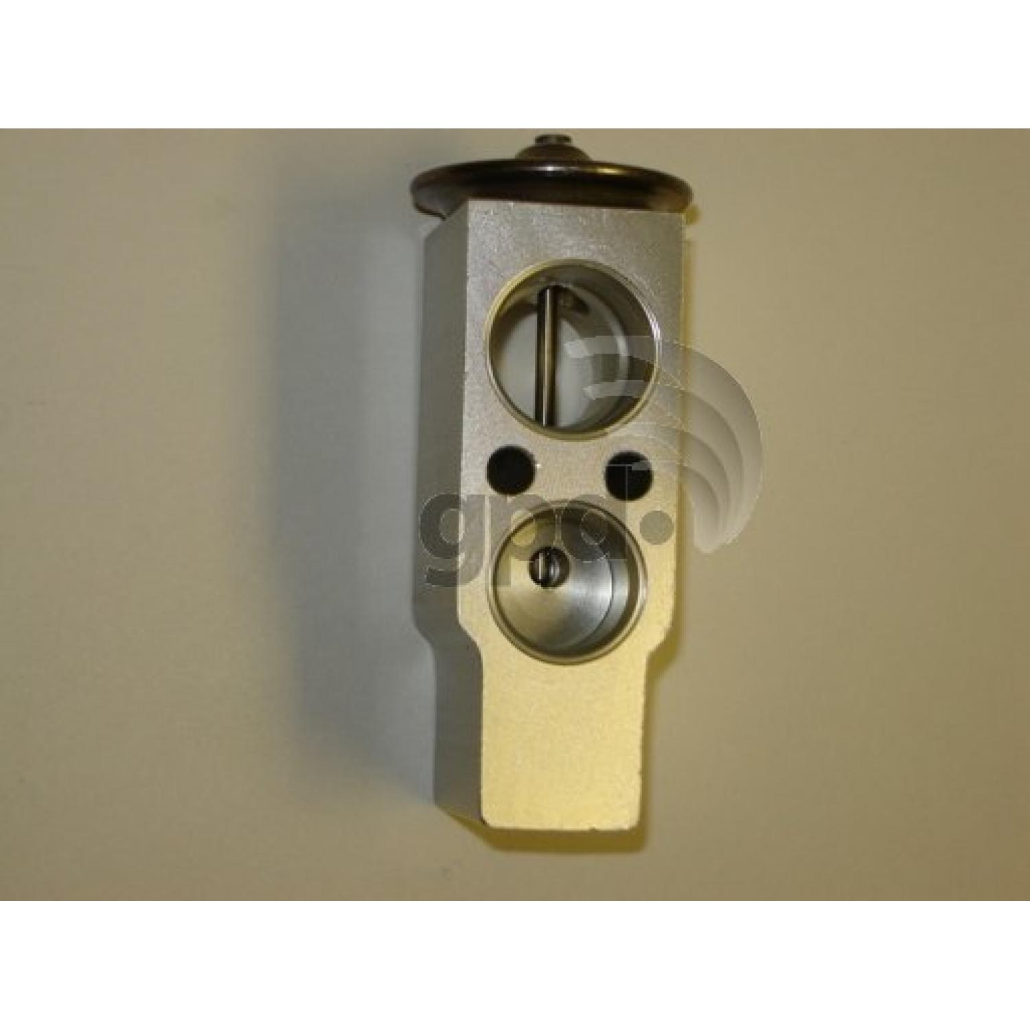 Global Parts Distributors 3411415 - A/C Expansion Valve Global Parts Distributors 3411415 A/C Expansion Valve product image 1 of 1
