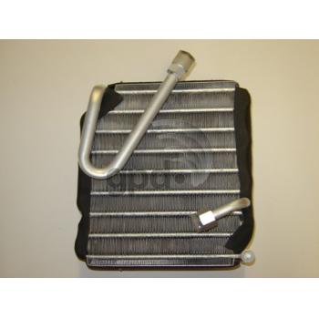 1993 Toyota Pickup A/C Evaporator Core Global Parts Distributors 4711458 image 1 of 1