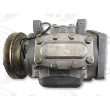 1983 Nissan 200SX A/C Compressor Global Parts Distributors 7512973 image 1 of 2