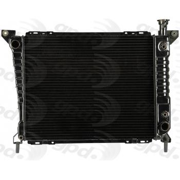 Global Parts Distributors 900 Radiator product image 1 of 1
