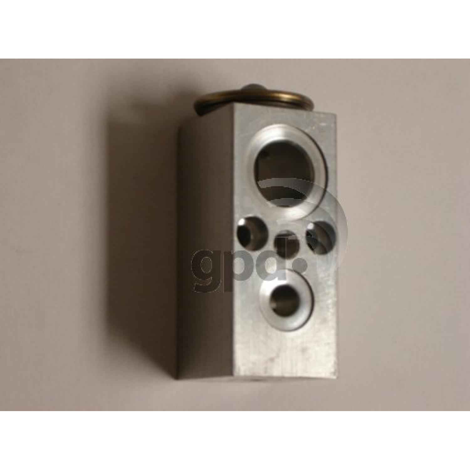 Global Parts Distributors 9412249 - A/C Receiver Drier Kit Global Parts Distributors 9412249 A/C Receiver Drier Kit product image 2 of 4