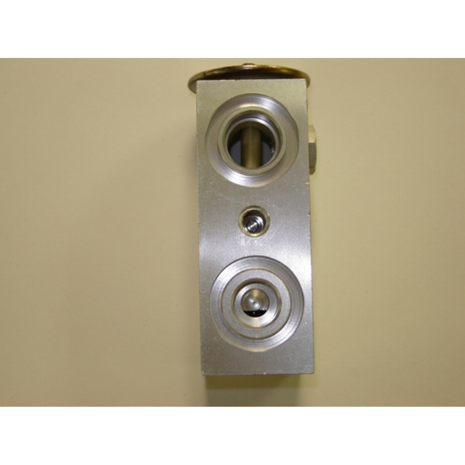 Global Parts Distributors 9433437 A/C Receiver Drier Kit product image 2 of 3