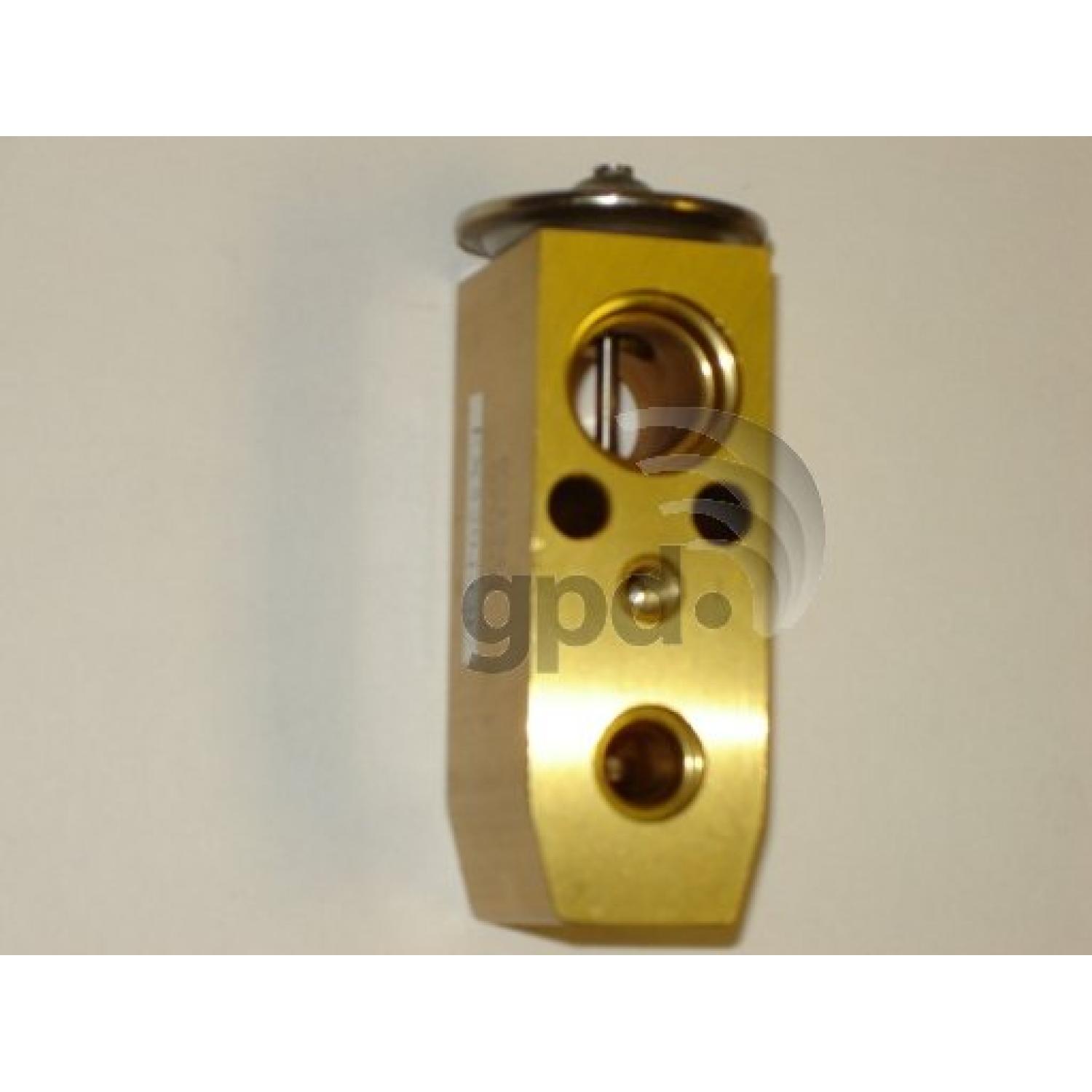 Global Parts Distributors 9441989 - A/C Receiver Drier Kit Global Parts Distributors 9441989 A/C Receiver Drier Kit product image 2 of 3