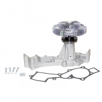 2000 Infiniti QX4 Engine Water Pump with Fan Clutch