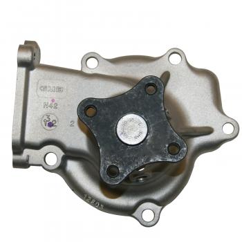 1999 Nissan Tsubame Engine Water Pump GMB 1501420 image 4 of 4