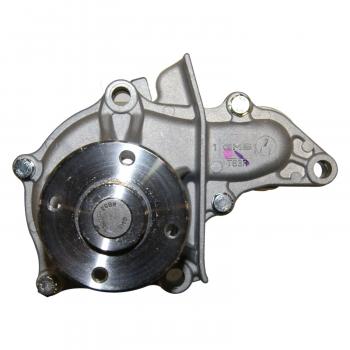 1994 Geo Prizm Engine Water Pump GMB 1701830AH image 4 of 4