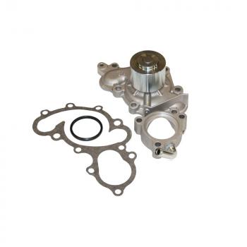 1995 Toyota 4Runner Engine Water Pump GMB 1701900 image 1 of 4