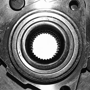 2007 Dodge Ram 1500 Wheel Bearing and Hub Assembly Front GSP 126072 image 3 of 4