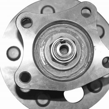 1996 Toyota Avalon Wheel Bearing and Hub Assembly Rear GSP 693311 image 4 of 4