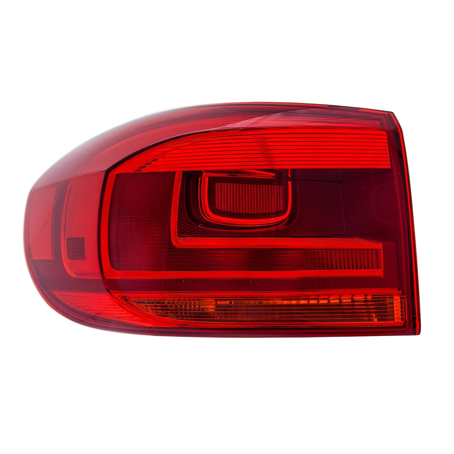 HELLA 010738111 - Tail Light Assembly HELLA 010738111 Tail Light product image 5 of 7