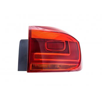 2014 Volkswagen Tiguan Tail Light Assembly Right Outer HELLA 010738121 image 3 of 4