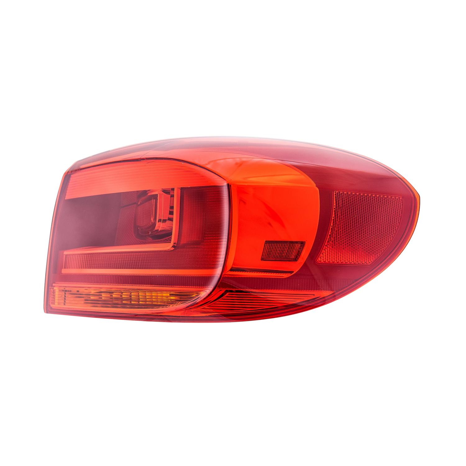 HELLA 010738121 - Tail Light Assembly HELLA 010738121 Tail Light product image 4 of 7