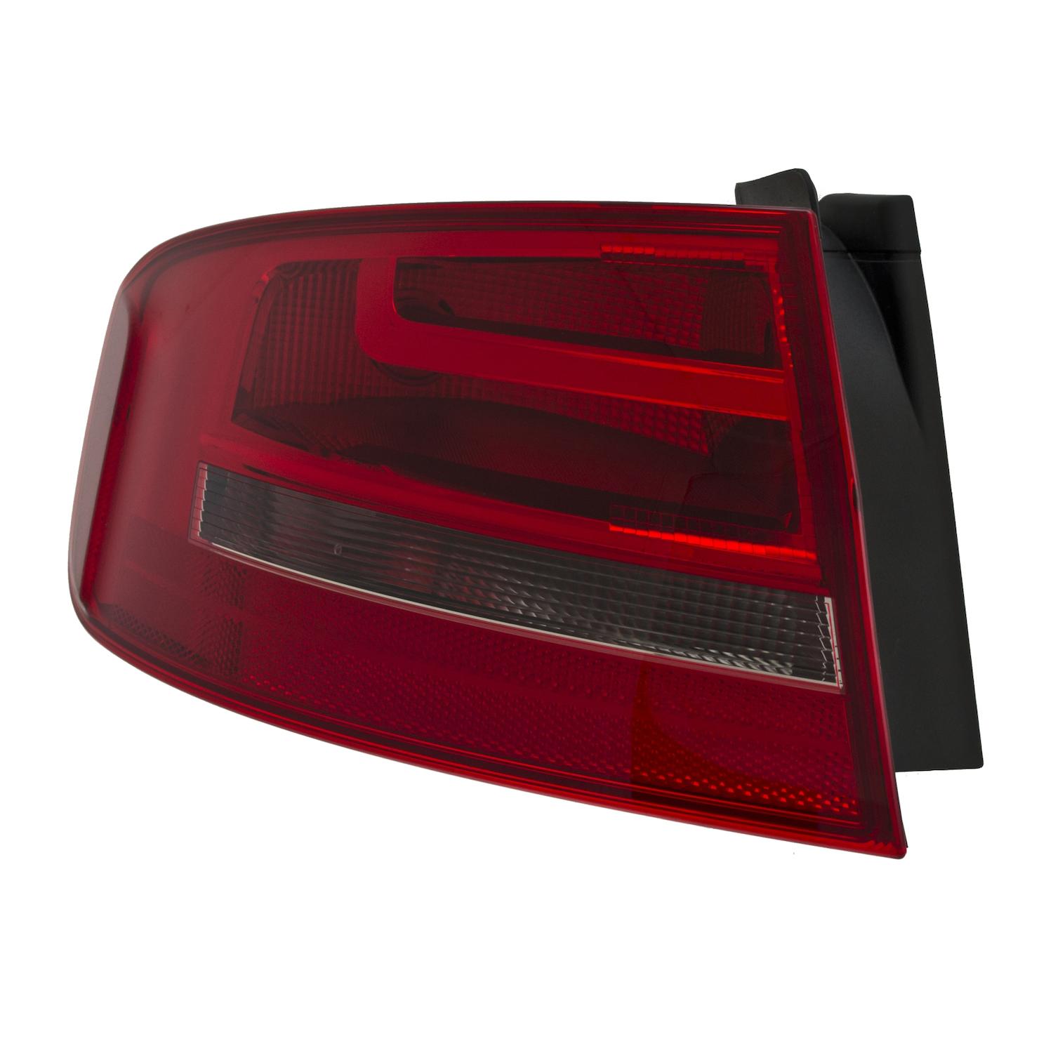 HELLA 010914111 - Tail Light Assembly HELLA 010914111 Tail Light Assembly product image 3 of 7