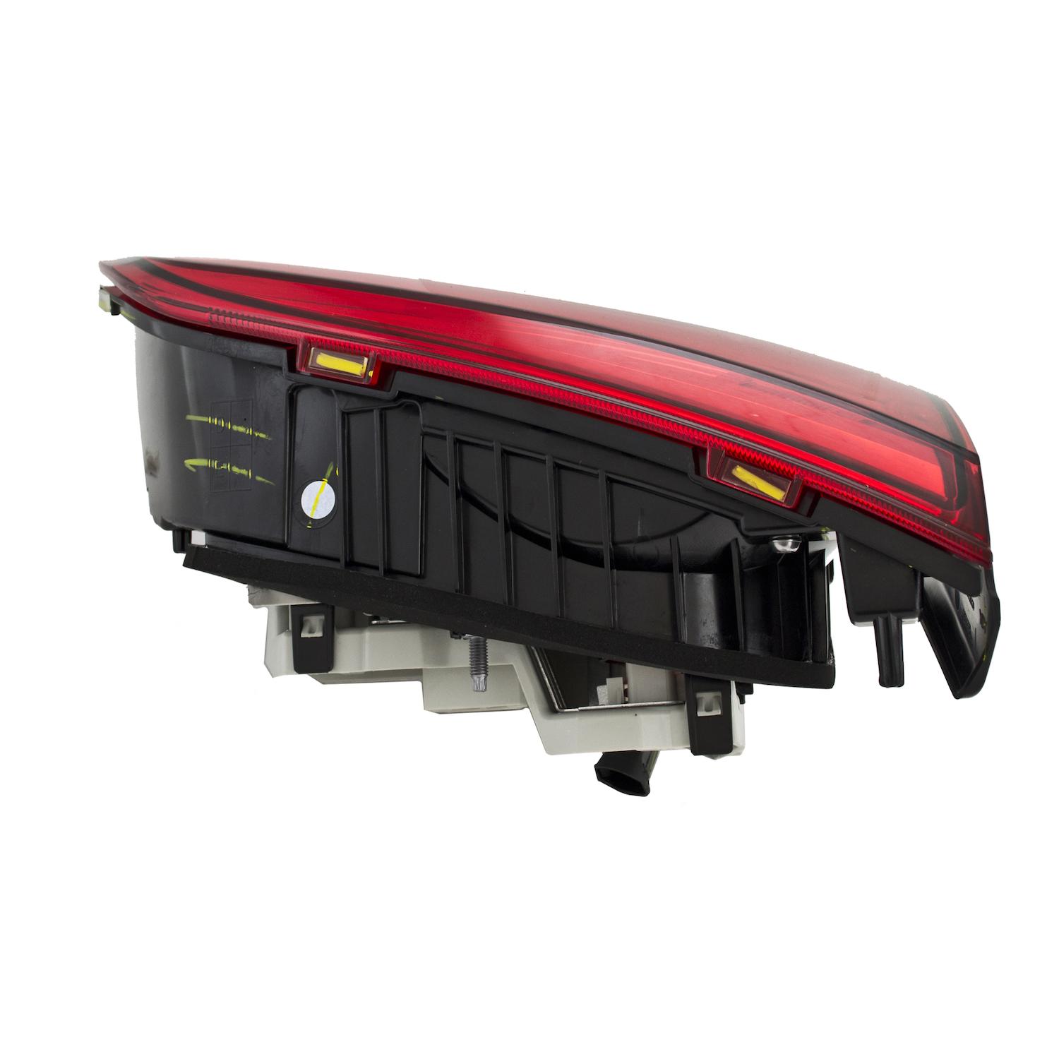 HELLA 011978231 - Tail Light Assembly HELLA 011978231 Tail Light product image 6 of 6