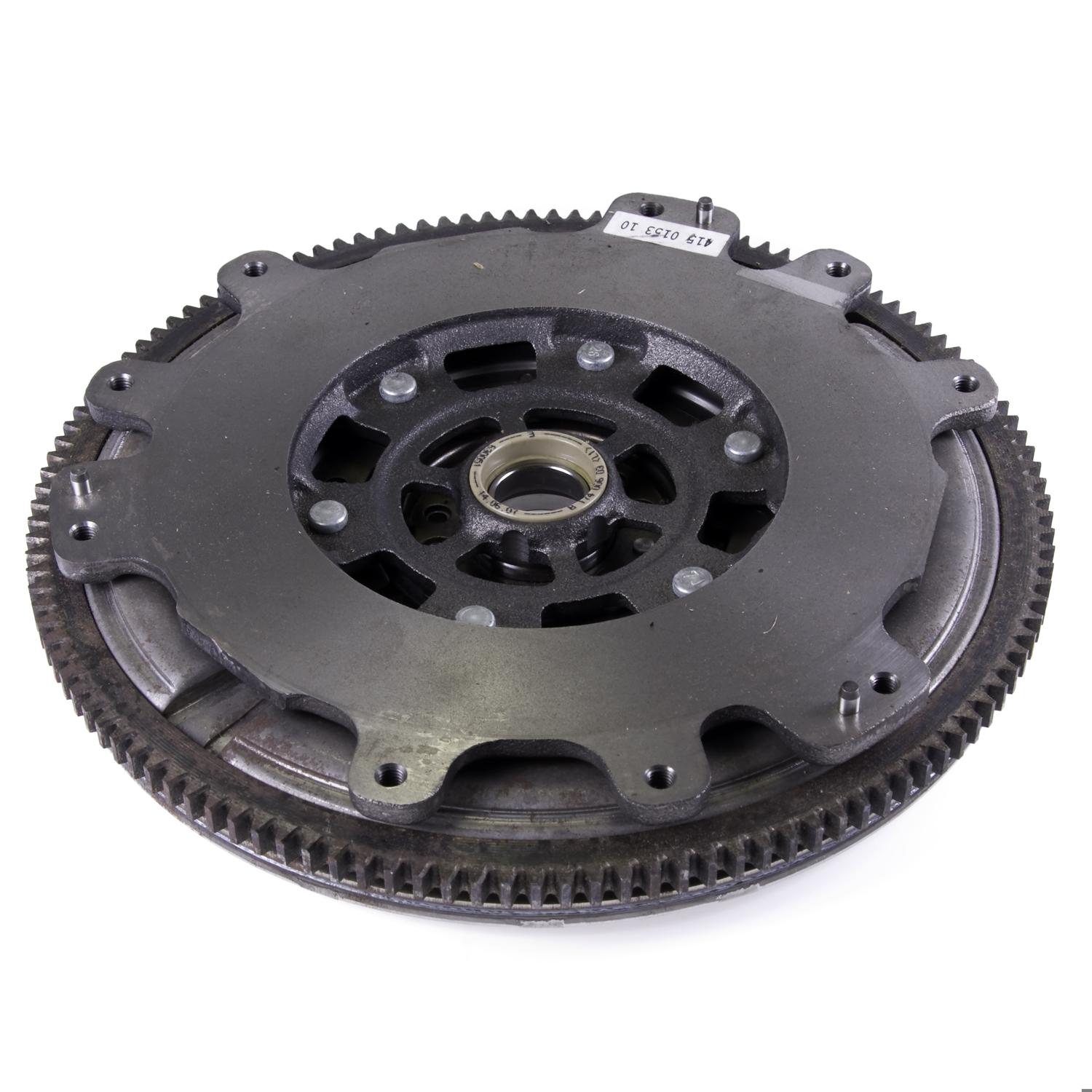 LuK DMF040 - Clutch Flywheel LuK DMF040 Clutch Flywheel product image 1 of 3