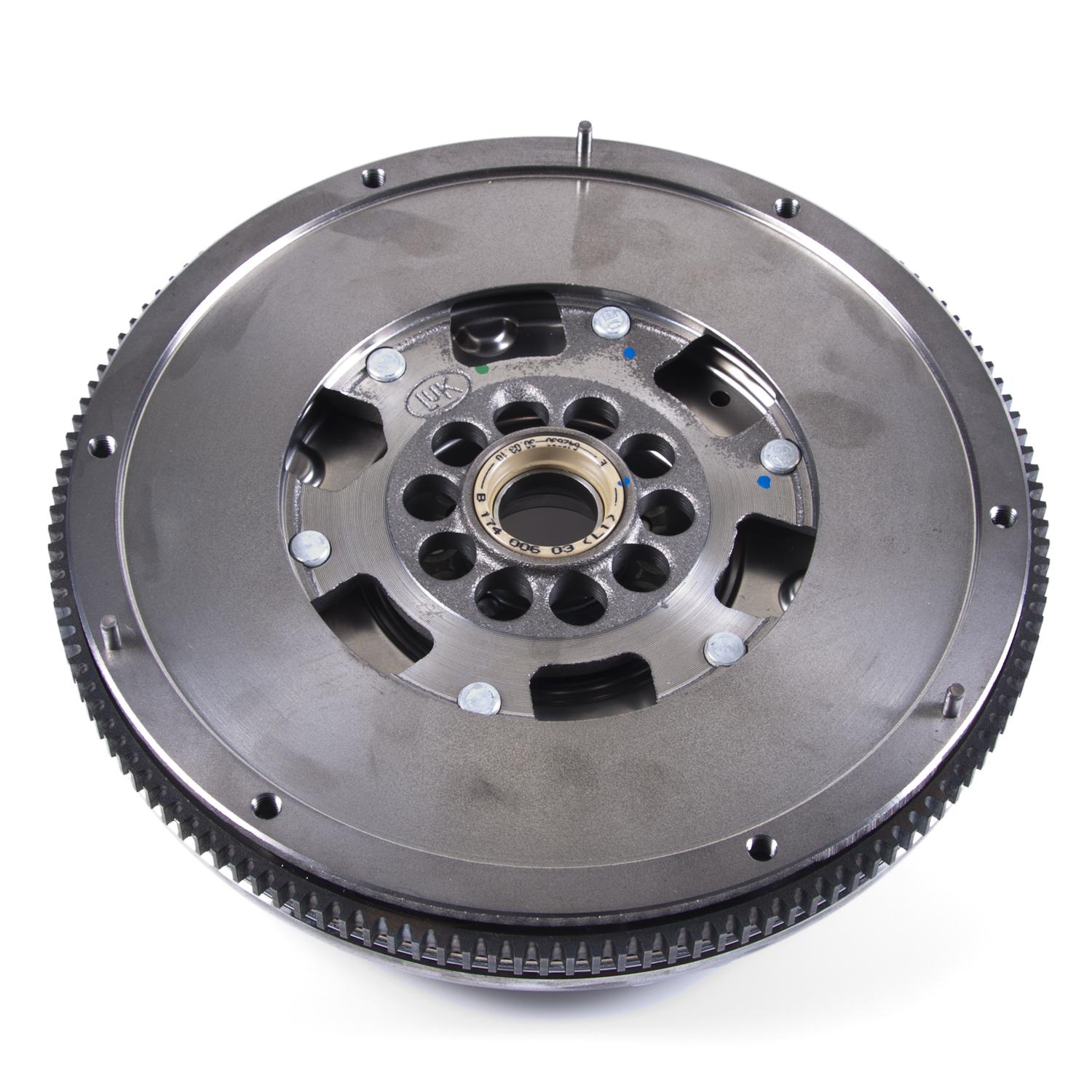 LuK DMF052 - Clutch Flywheel LuK DMF052 Clutch Flywheel product image 1 of 3