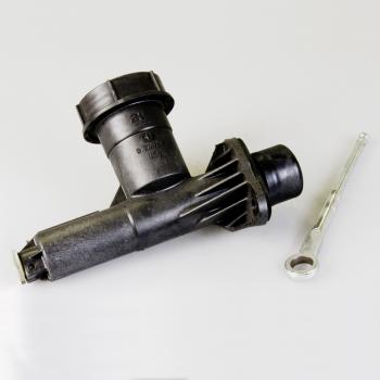 1987 Oldsmobile Firenza Clutch Master Cylinder LuK LMC115 image 2 of 3