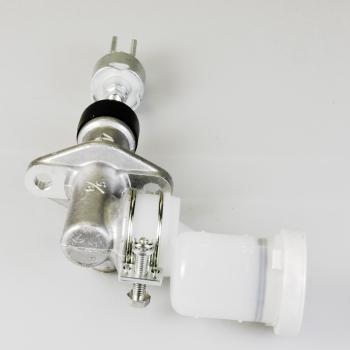 1994 Mitsubishi Montero Clutch Master Cylinder LuK LMC235 image 2 of 3