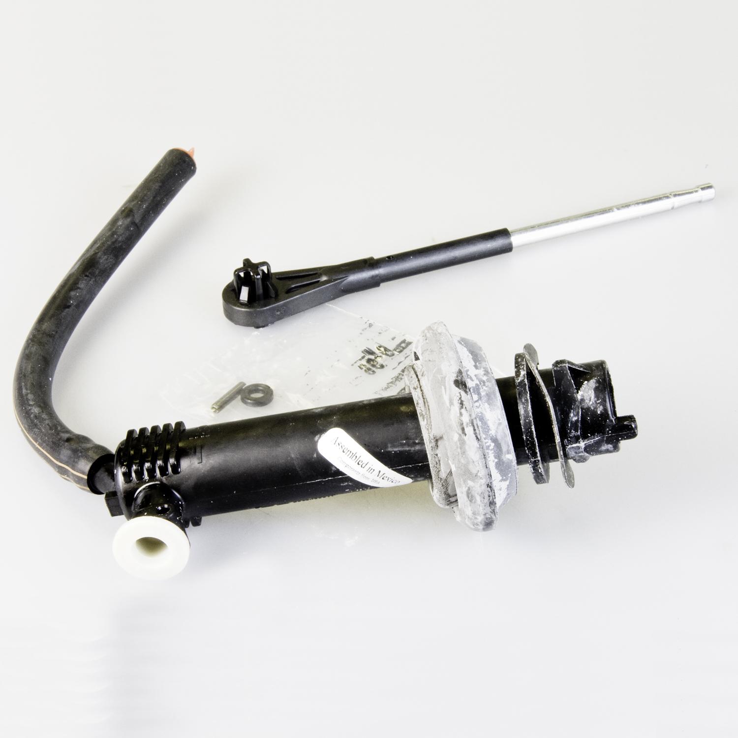 LuK LMC359 - Clutch Master Cylinder LuK LMC359 Clutch Master Cylinder product image 3 of 3