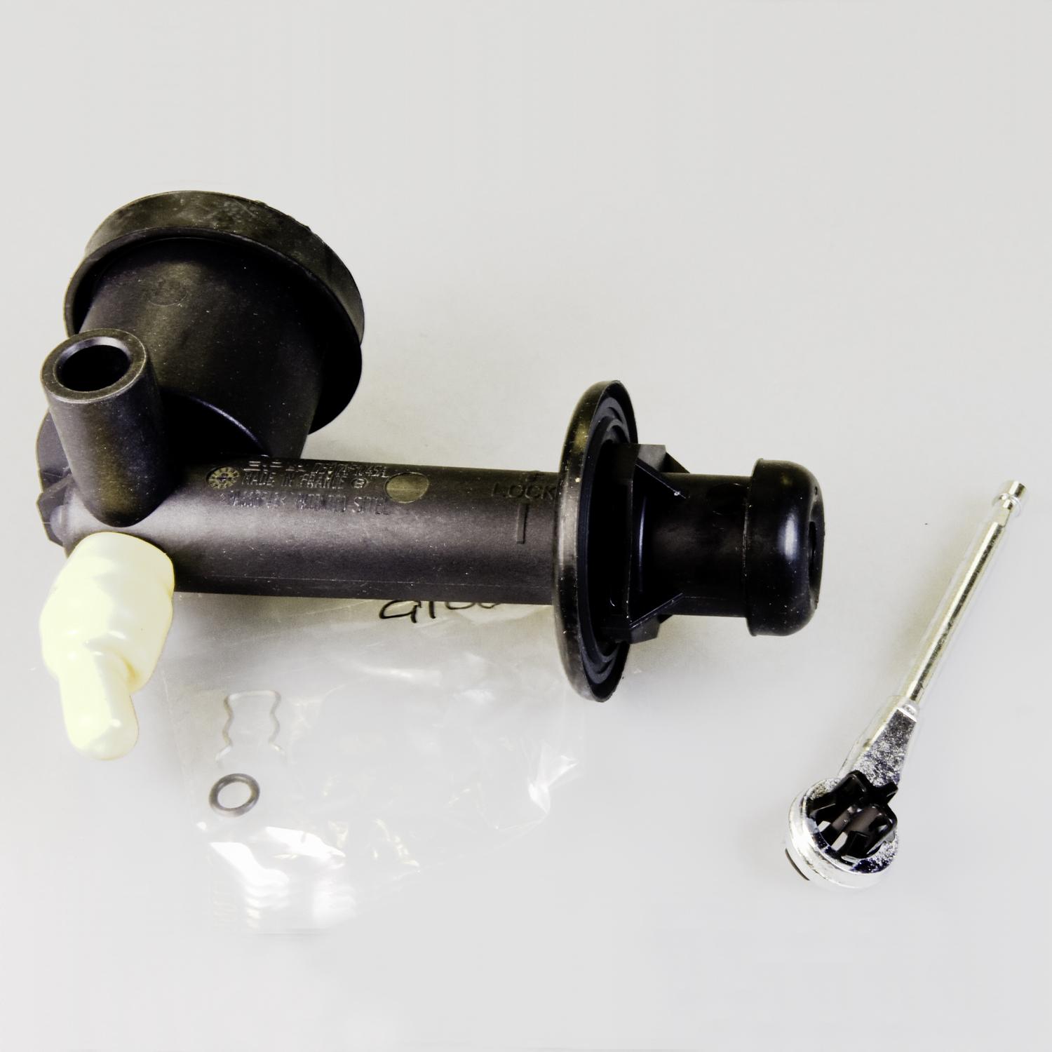 LuK LMC431 - Clutch Master Cylinder LuK LMC431 Clutch Master Cylinder product image 1 of 3
