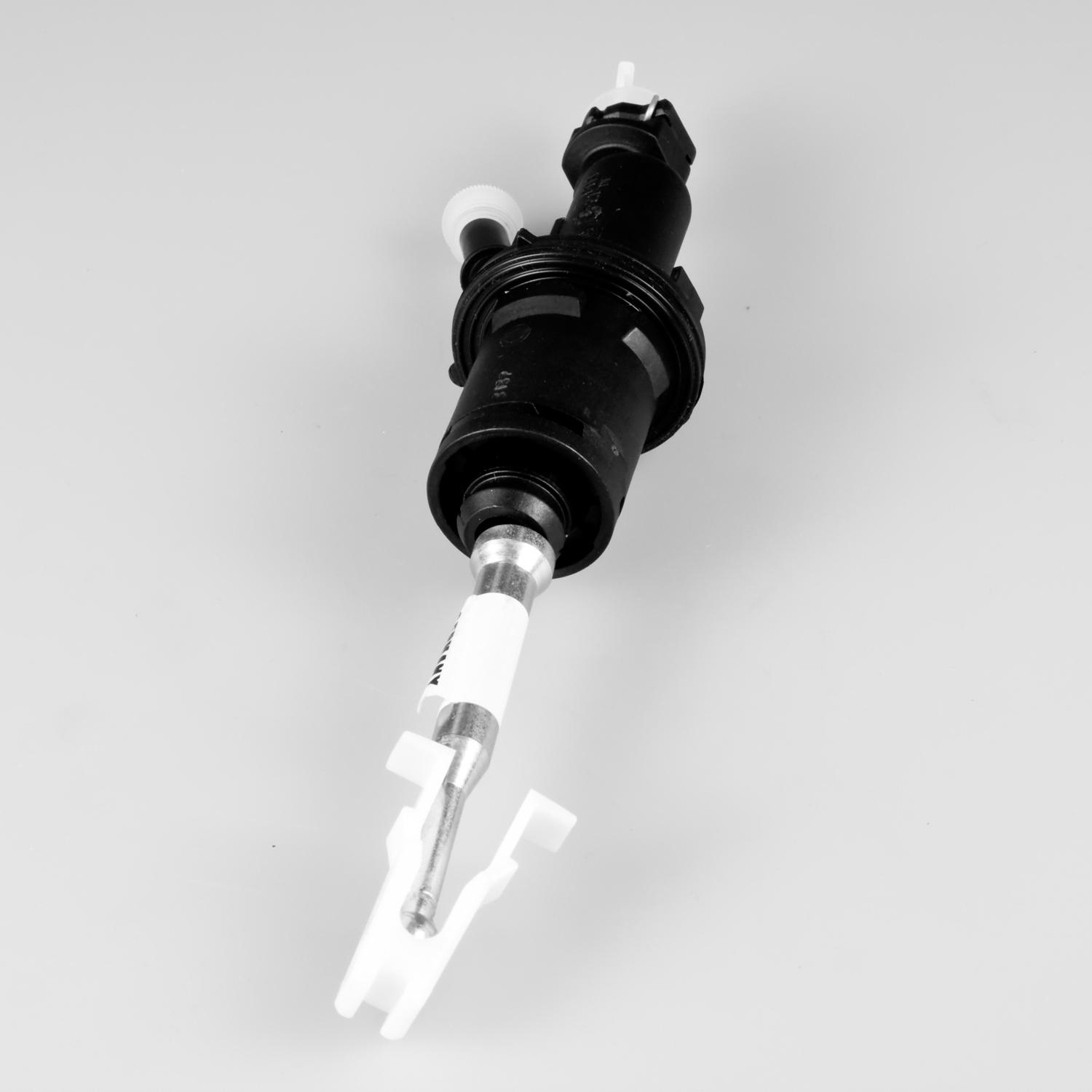 LuK LMC486 - Clutch Master Cylinder LuK LMC486 Clutch Master Cylinder product image 1 of 3