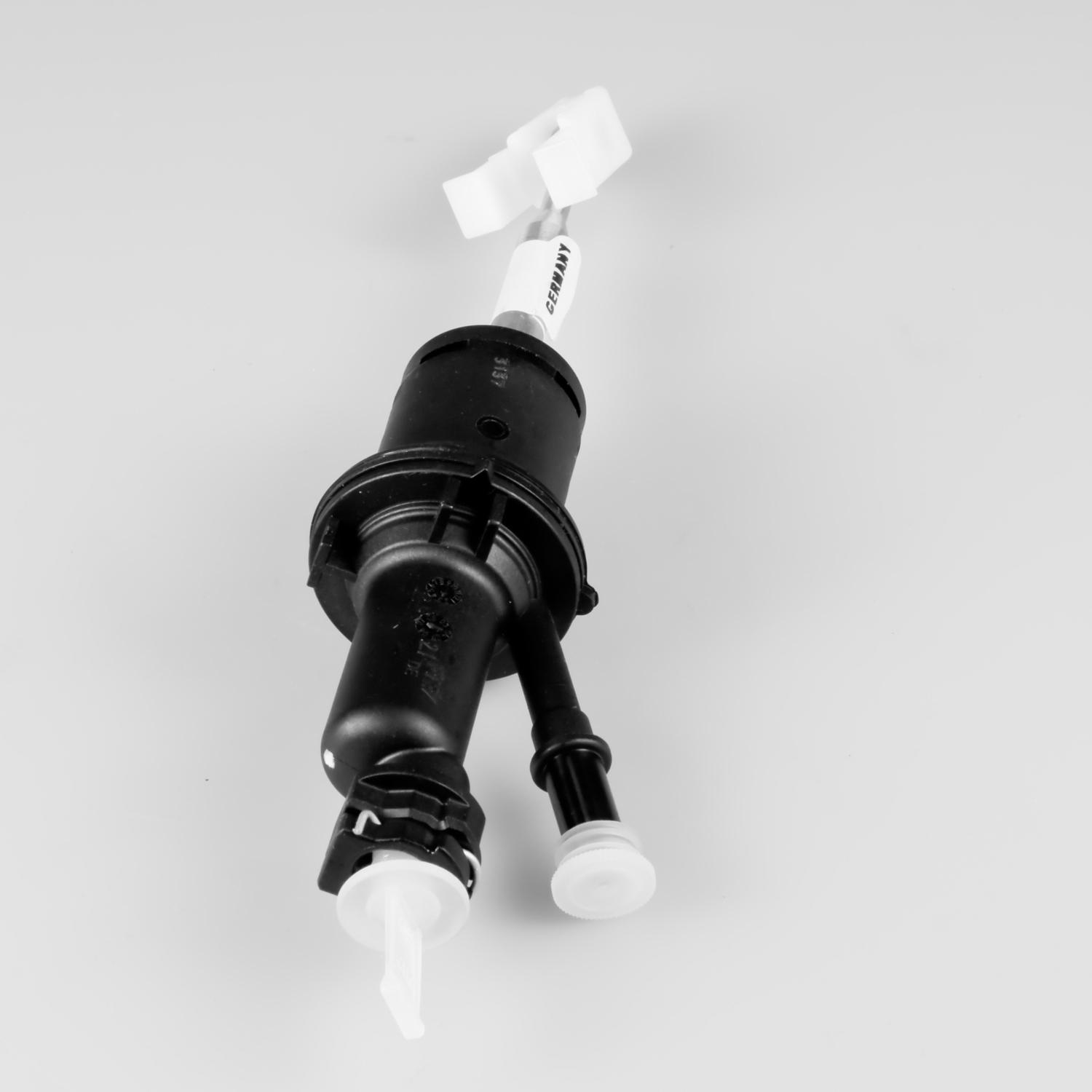 LuK LMC486 - Clutch Master Cylinder LuK LMC486 Clutch Master Cylinder product image 2 of 3