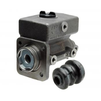 1982 International 1824 Brake Master Cylinder Raybestos MC2842 image 1 of 4