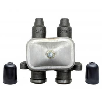 1962 International C110 Brake Master Cylinder Raybestos MC36155 image 3 of 4