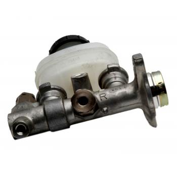 2001 Nissan Tsuru Brake Master Cylinder Raybestos MC390006 image 1 of 4