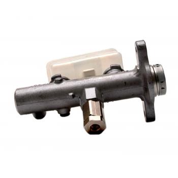 1996 Infiniti J30 Brake Master Cylinder Raybestos MC390119 image 1 of 4