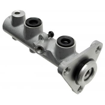 2001 Toyota Corolla Brake Master Cylinder Raybestos MC390148 image 1 of 4