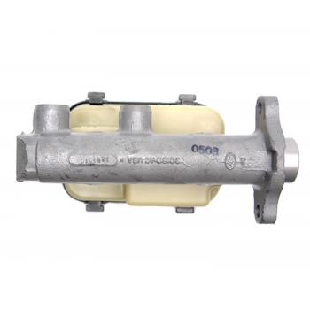 1999 GMC Savana 2500 Brake Master Cylinder Raybestos MC390364 image 1 of 4