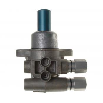 1993 Hyundai Sonata Brake Master Cylinder Raybestos MC390548 image 3 of 4