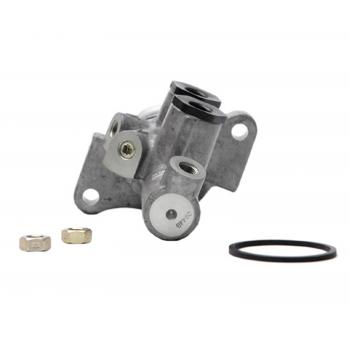 1993 Mercedes-Benz 190E Brake Master Cylinder Raybestos MC390622 image 4 of 4