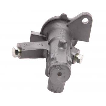 1999 Mercedes-Benz C280 Brake Master Cylinder Raybestos MC390624 image 1 of 4
